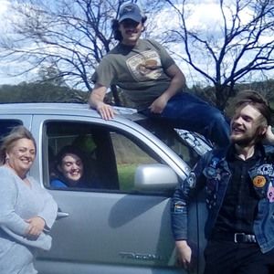 Meet your Posher, Leigh-anne